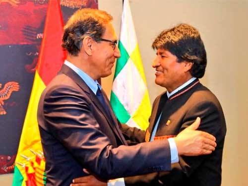 Martín Vizcarra y Evo Morales se reunirán en puerto de Ilo